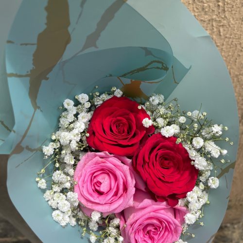 2 red and 2 pink with babybreath -small bouquet